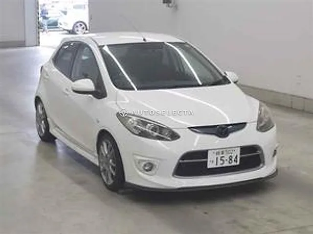Mazda Demio 2008, auction grade 3.5