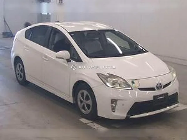 Toyota Prius 2012, auction grade 3.5