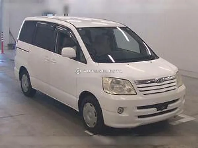 Toyota Noah 2003, auction grade R