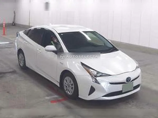 Toyota Prius 2016, auction grade 3