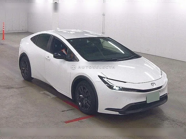 Toyota Prius 2023, auction grade 4.5