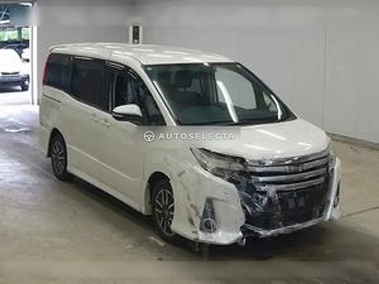 Toyota Noah 2014, photo 1 of 1