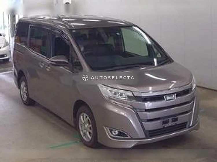 Toyota Noah 2017, photo 1 of 1