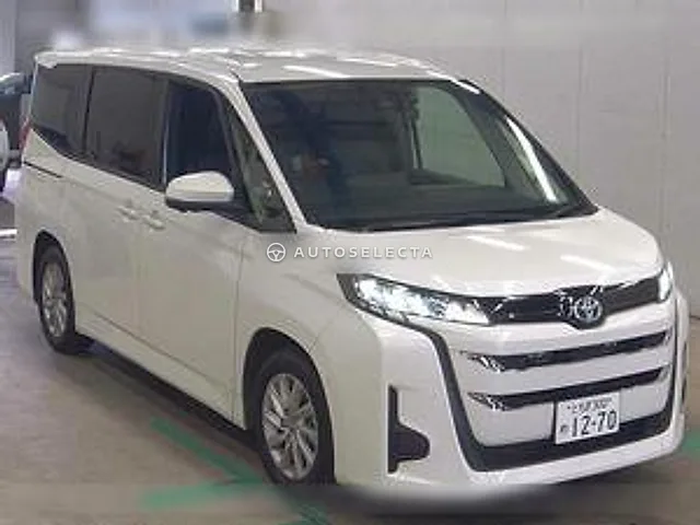 Toyota Noah 2023, auction grade 4.5