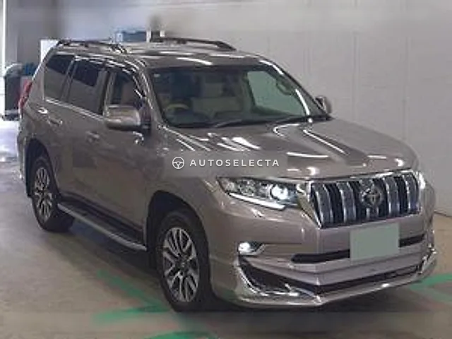 Toyota Land Cruiser Prado 2023, auction grade 5