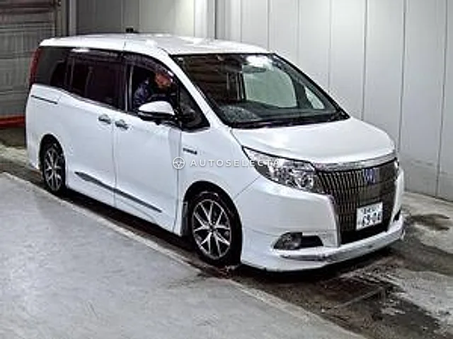 Toyota Esquire 2015, auction grade R