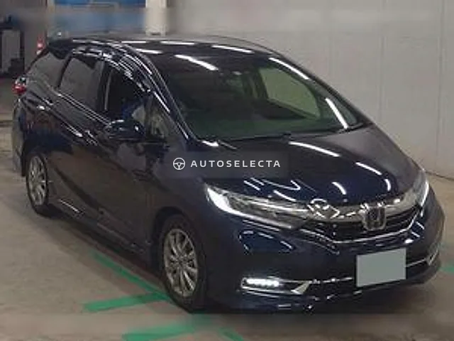 Honda Shuttle 2019, auction grade 4