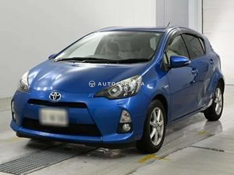 Toyota Aqua 2012, photo 1 of 1