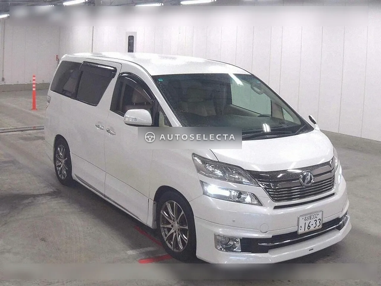 Toyota Vellfire 2013, photo 1 of 1