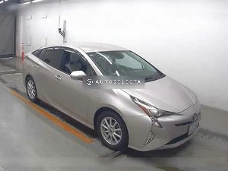 Toyota Prius 2016, photo 1 of 6