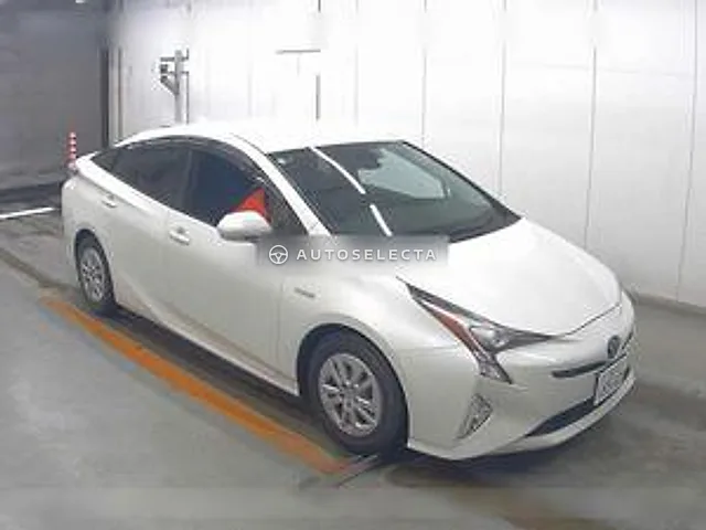 Toyota Prius 2016, auction grade 4