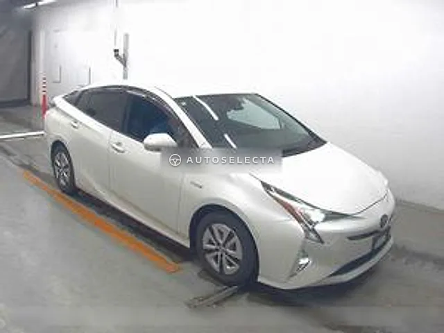Toyota Prius 2018, auction grade 3