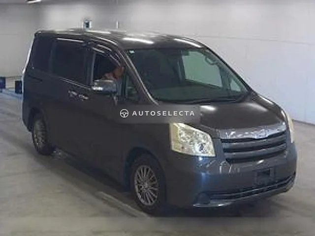 Toyota Noah 2010, auction grade 3