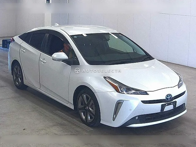 Toyota Prius 2021, auction grade 4