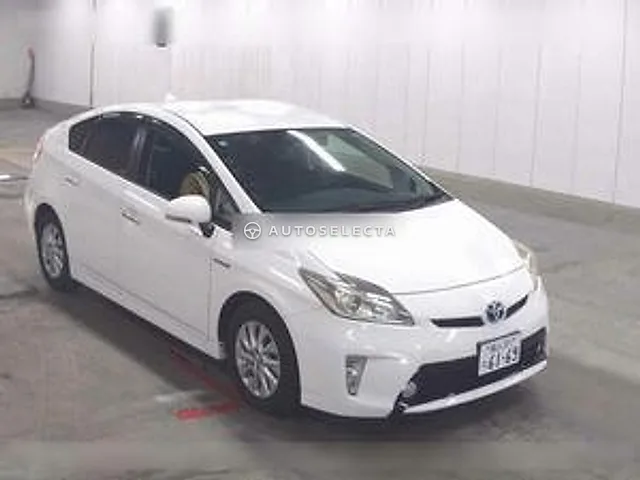 Toyota Prius 2013, auction grade 4