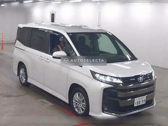 Toyota Noah 2023, auction grade 5