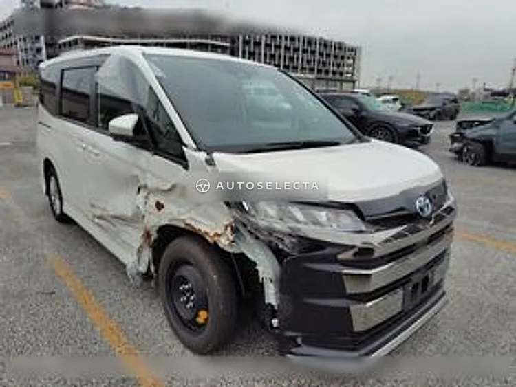 Toyota Noah 2024, photo 1 of 1