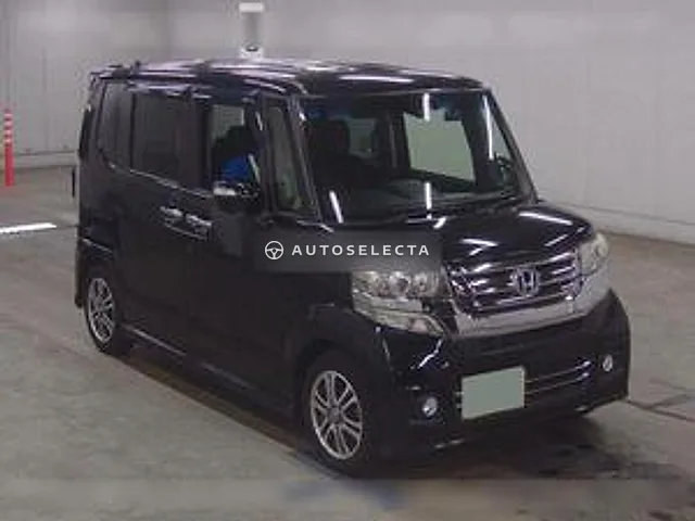 Honda N-BOX Custom 2015, auction grade 4