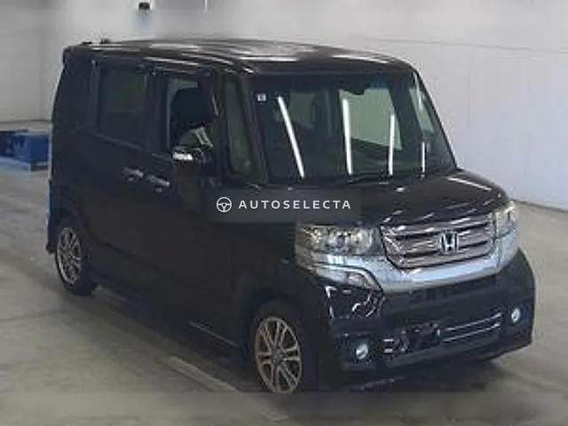 Honda N-BOX Custom 2015, auction grade 3