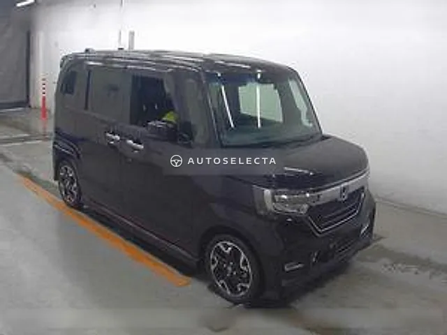 Honda N-BOX Custom 2020, auction grade 4.5