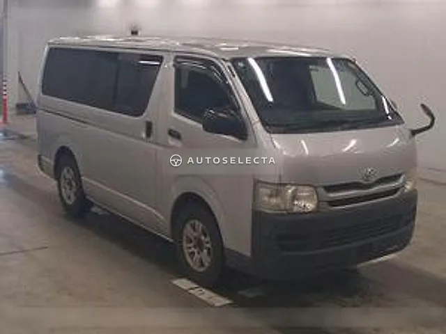 Toyota Hiace Van 2008, auction grade 3.5
