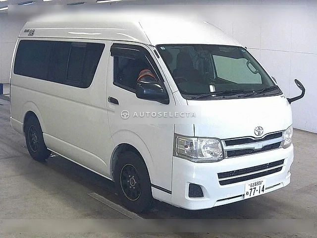 Toyota Hiace Van 2012, auction grade 4