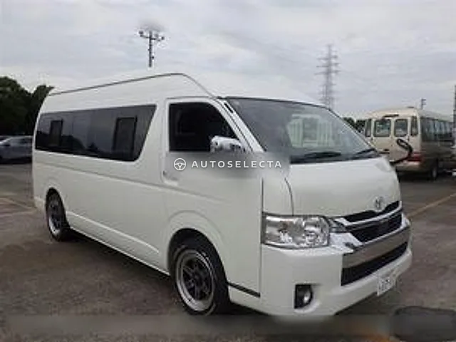 Toyota Hiace Van 2022, auction grade R