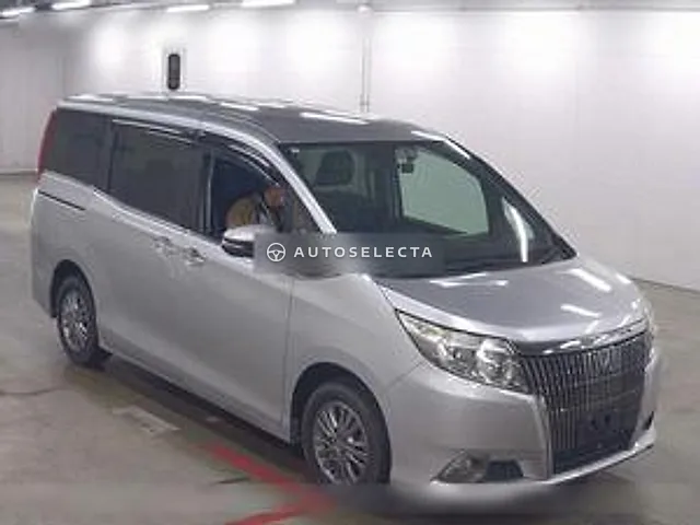 Toyota Esquire 2015, auction grade 4