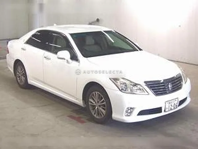 Toyota Crown 2010, auction grade 4