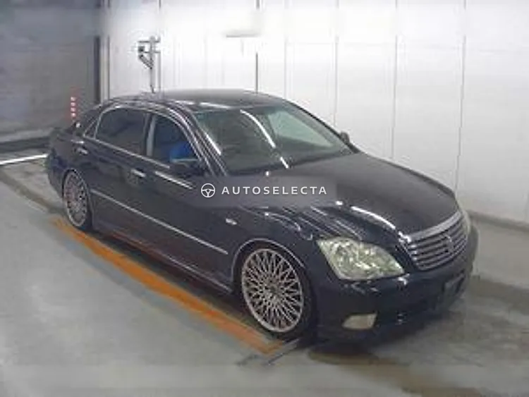 Toyota Crown 2004, photo 1 of 1