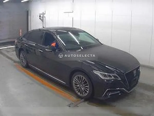 Toyota Crown 2019, auction grade 4