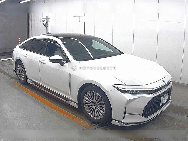 Toyota Crown 2025, auction grade 5