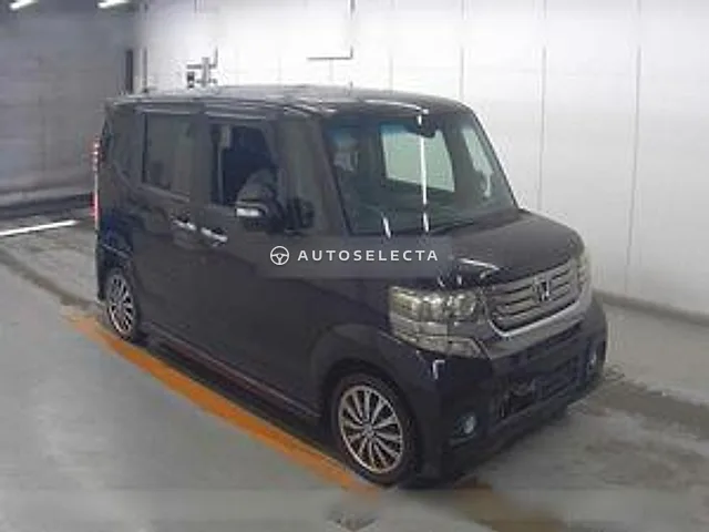 Honda N-BOX Custom 2014, auction grade 3
