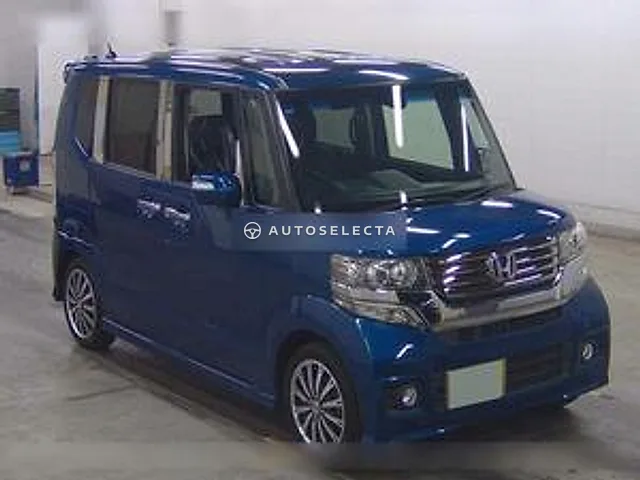 Honda N-BOX Custom 2014, auction grade 3.5