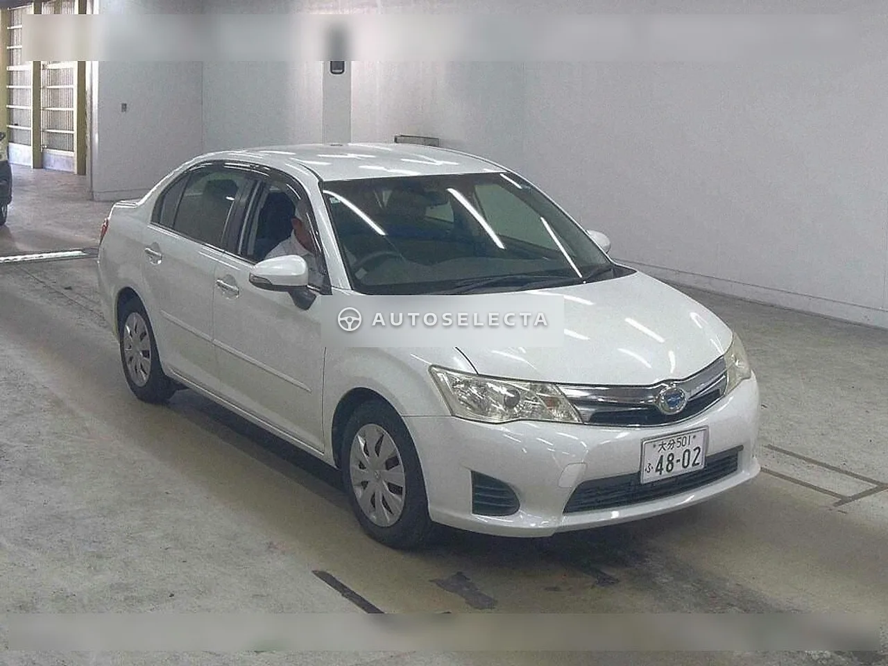 Toyota Corolla Axio 2013, photo 1 of 1
