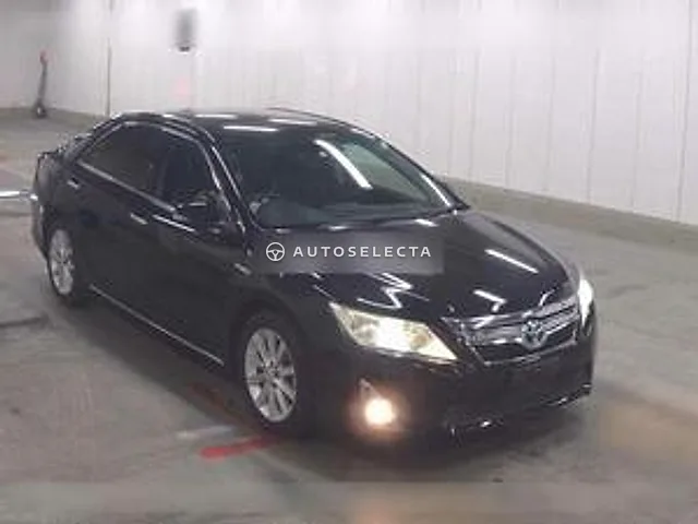 Toyota Camry 2011, auction grade 4