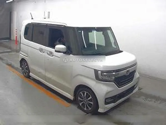 Honda N-BOX Custom 2019