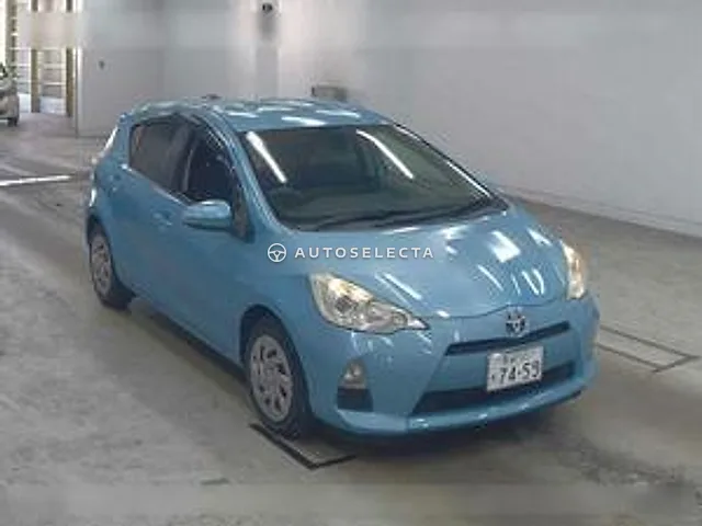 Toyota Aqua 2014, auction grade 3.5