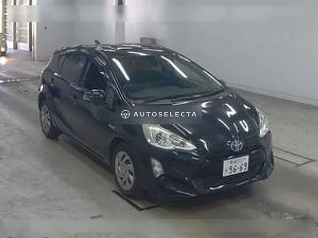 Toyota Aqua 2015, auction grade 3.5