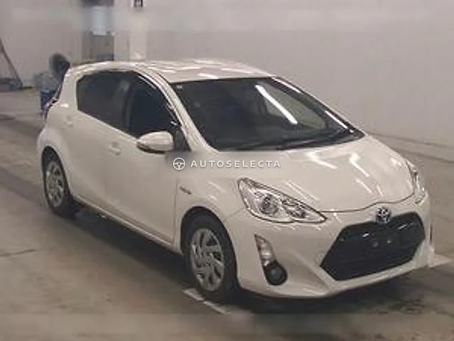 Toyota Aqua 2015