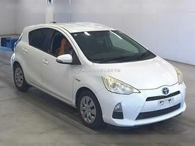 Toyota Aqua 2013