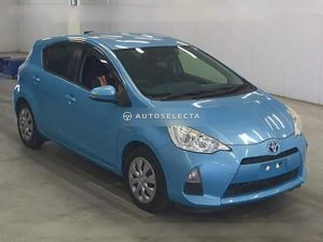 Toyota Aqua 2015, auction grade 3.5