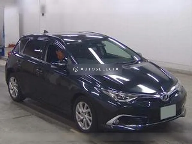 Toyota Auris 2015, auction grade R
