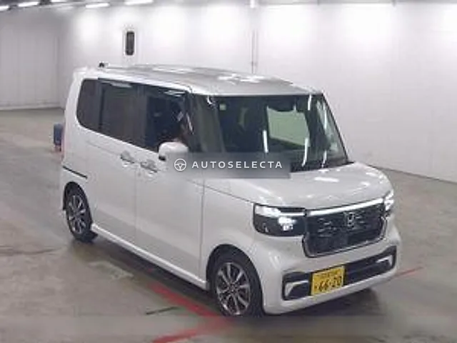 Honda N-BOX Custom 2023, auction grade 5
