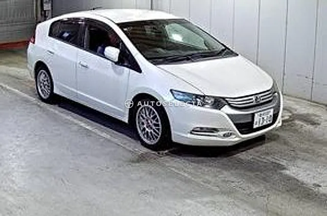 Honda Insight 2010, auction grade 3.5