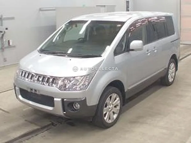 Mitsubishi Delica D:5 2010, auction grade 3.5