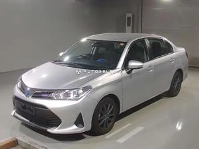 Toyota Corolla Axio 2021, auction grade 3.5