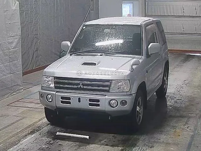 Mitsubishi Pajero Mini 2007, auction grade R