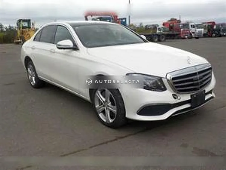 Mercedes-Benz E-Class 2017, photo 1 of 1