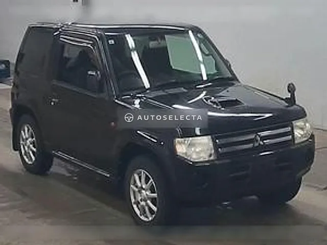 Mitsubishi Pajero Mini 2009, auction grade 2